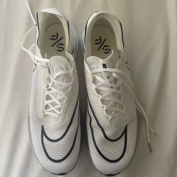 Nike Streakfly - Size 10 - Picture 3 of 3